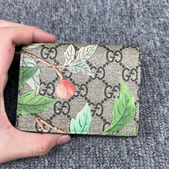 100% Authentic GUCCI Blooms Brown Canvas Wallet - Picture 2 of 12
